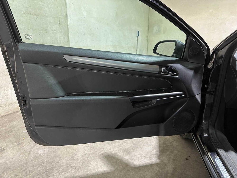 Opel Astra GTC 1.8 Cosmo 140pk 2009 (Origineel-NL), 16-JDN-1