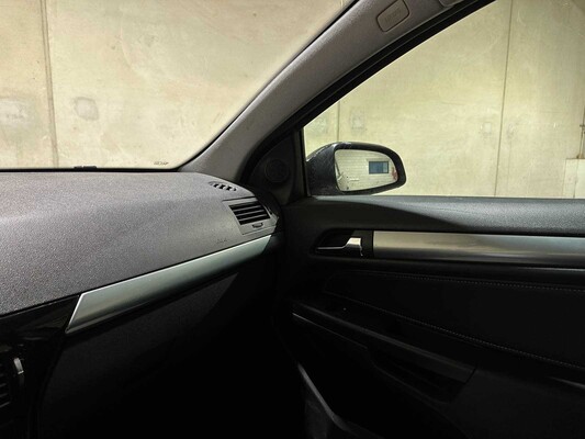 Opel Astra GTC 1.8 Cosmo 140pk 2009 (Origineel-NL), 16-JDN-1