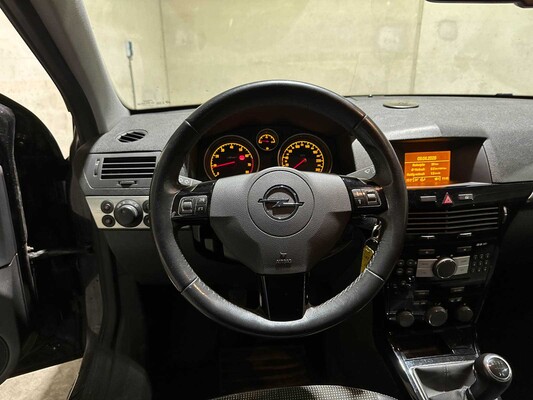 Opel Astra GTC 1.8 Cosmo 140pk 2009 (Origineel-NL), 16-JDN-1