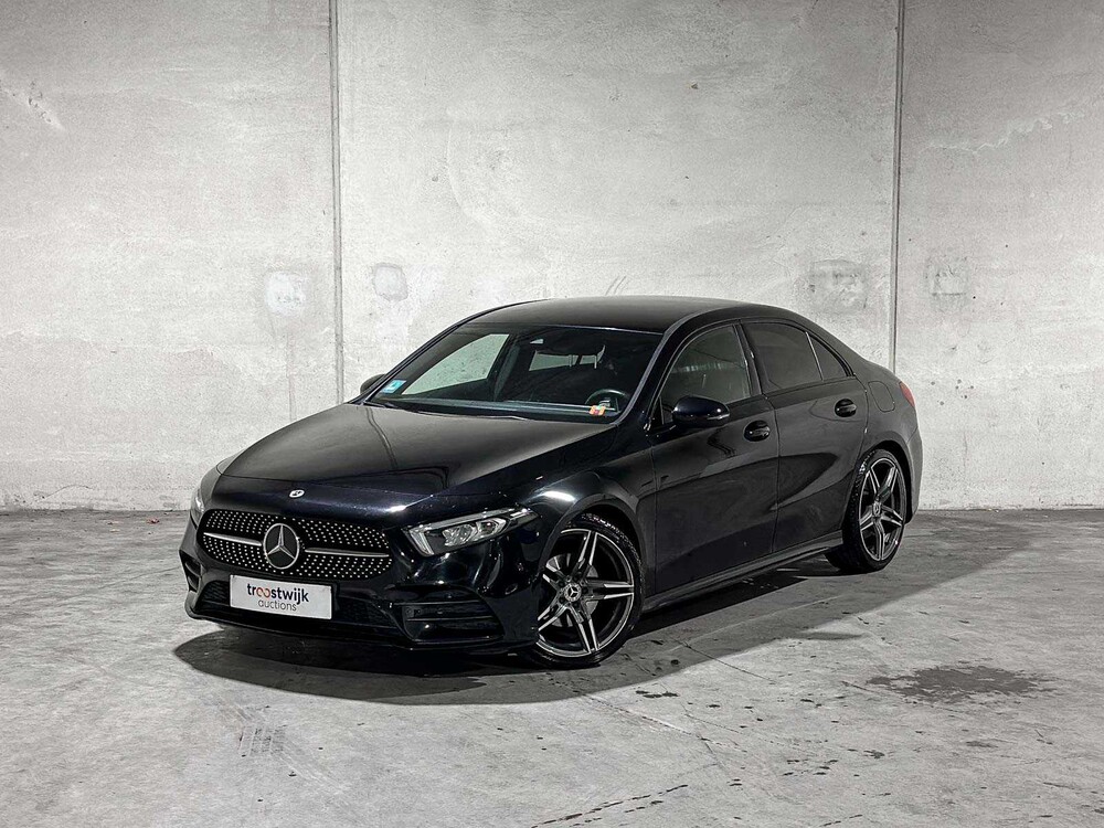 Mercedes-Benz A200 Business Solution AMG A-class 161hp 2020, J-049-DZ