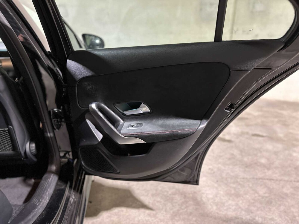 Mercedes-Benz A200 Business Solution AMG A-class 161hp 2020, J-049-DZ