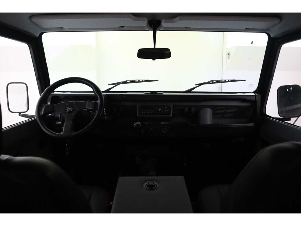 Land Rover Defender Td5 90 2.5 122hp 2000 (Original-NL), 88-VN-VG