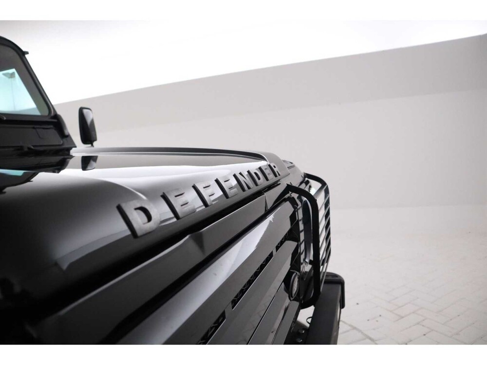 Land Rover Defender Td5 90 2.5 122hp 2000 (Original-NL), 88-VN-VG