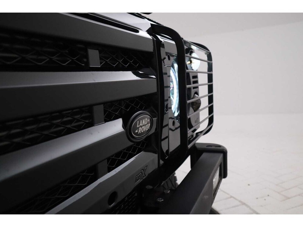 Land Rover Defender Td5 90 2.5 122hp 2000 (Original-NL), 88-VN-VG