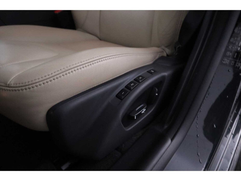 Volvo V60 D6 Twin Engine Summum 2.4 220pk 2016, PJ-943-V