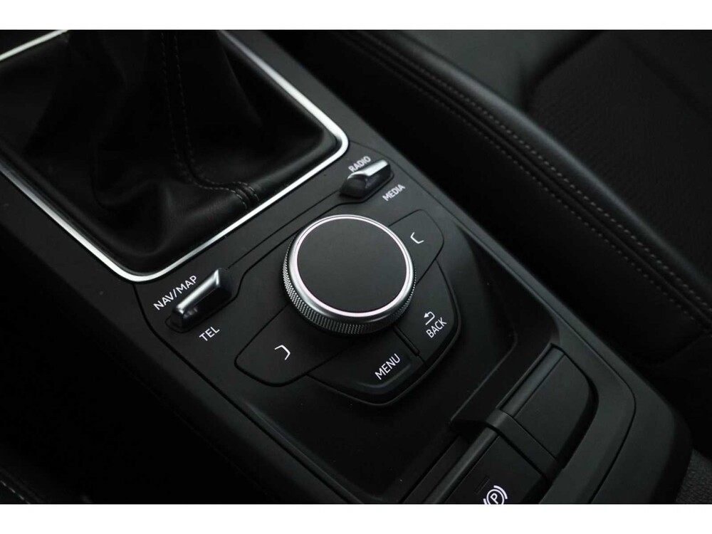 Audi Q2 30 Sport TFSI 116pk 2019 (Origineel-NL), XH-697-T