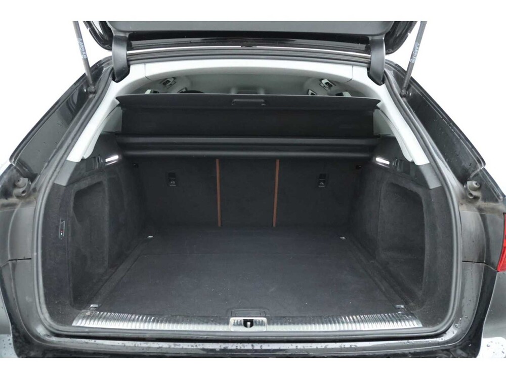 Audi A4 Avant 35 S edition TDI 136pk 2022, JZK-23-J