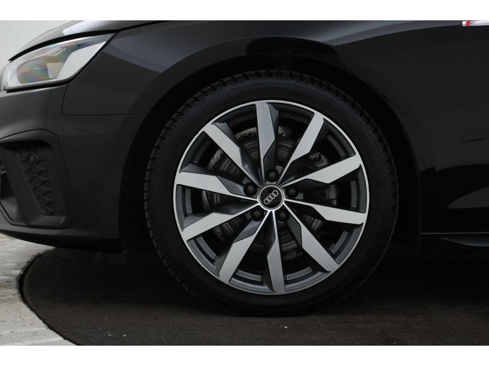 Audi A4 Avant 35 S edition TDI 136pk 2022, JZK-23-J