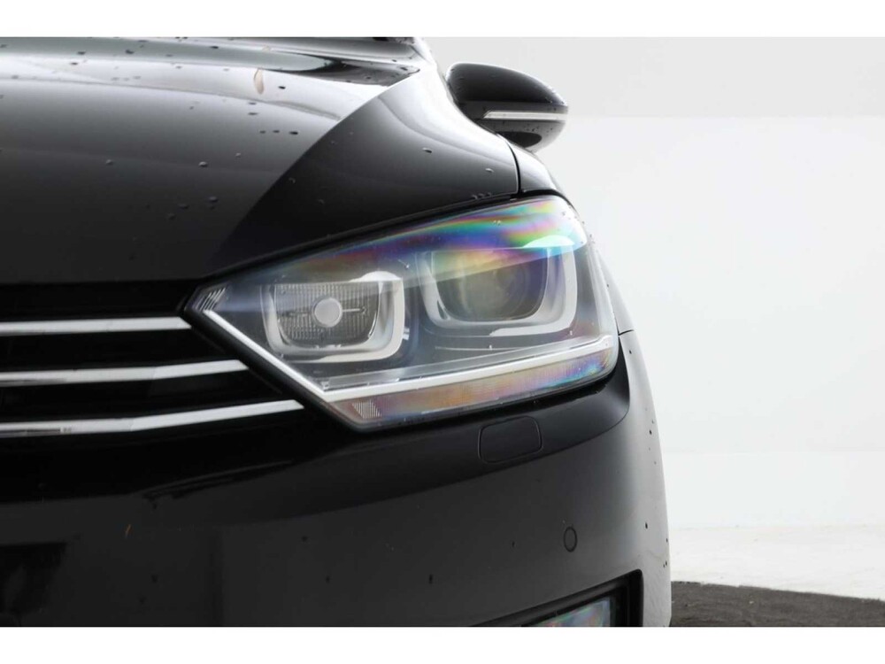 Volkswagen Golf Sportsvan Highline 1.4 TSI 126pk 2017, J-499-GP