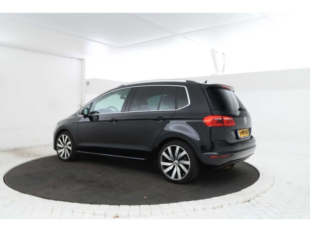 Volkswagen Golf Sportsvan Highline 1.4 TSI 126pk 2017, J-499-GP