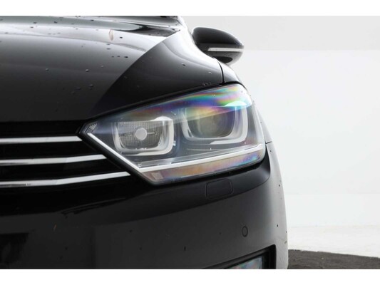 Volkswagen Golf Sportsvan Highline 1.4 TSI 126pk 2017, J-499-GP