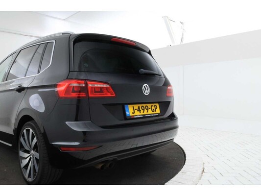 Volkswagen Golf Sportsvan Highline 1.4 TSI 126pk 2017, J-499-GP