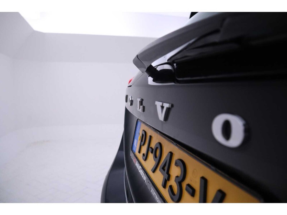 Volvo V60 D6 Twin Engine Summum 2.4 220pk 2016, PJ-943-V