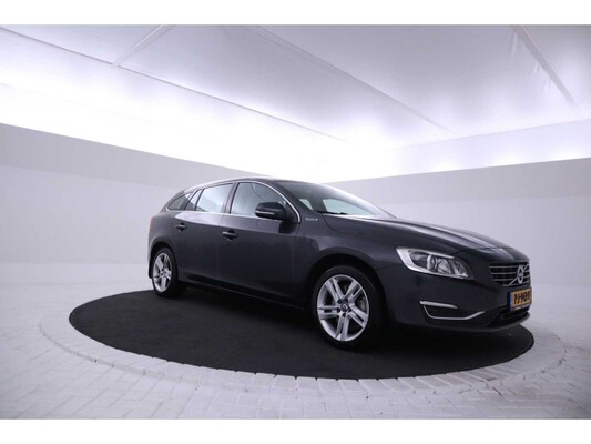 Volvo V60 D6 Twin Engine Summum 2.4 220pk 2016, PJ-943-V