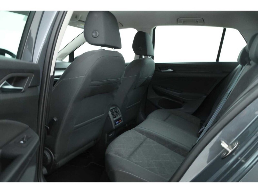 Volkswagen Golf Life Business 1.0 TSI 111pk 2021, KDR-05-V