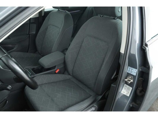 Volkswagen Golf Life Business 1.0 TSI 111pk 2021, KDR-05-V