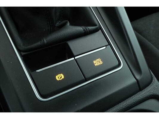 Volkswagen Golf Life Business 1.0 TSI 111pk 2021, KDR-05-V