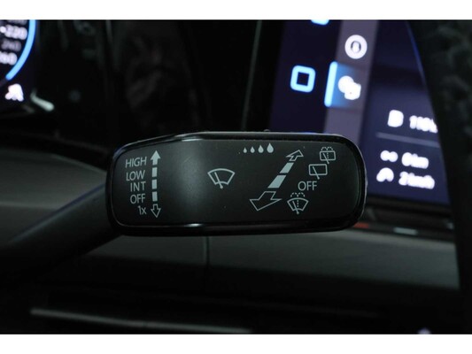 Volkswagen Golf eTSI R-Line 1.5 162pk 2020, P-810-JN