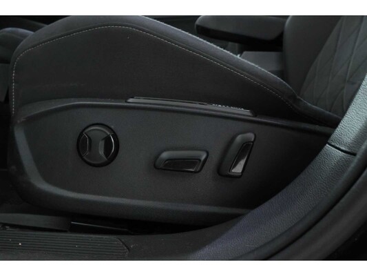 Volkswagen Golf eTSI R-Line 1.5 162pk 2020, P-810-JN