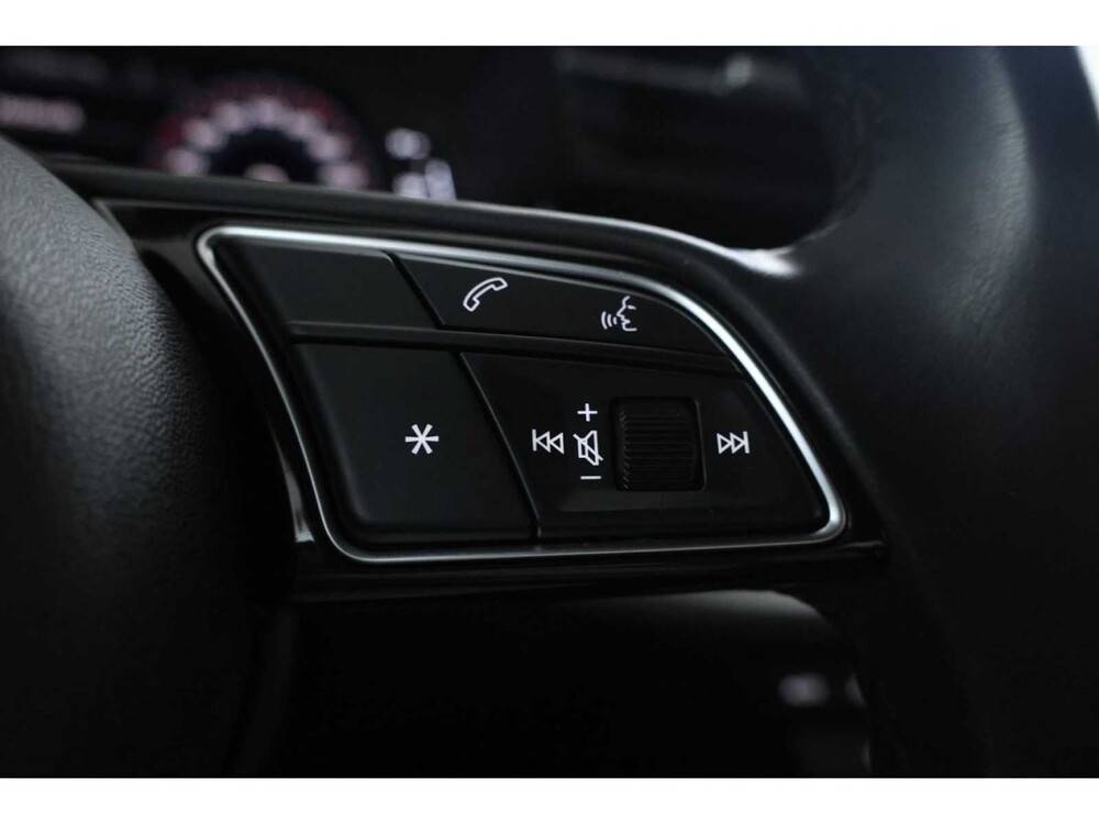Audi A3 Sportback 30 S edition TFSI 122pk 2022, JLR-80-R