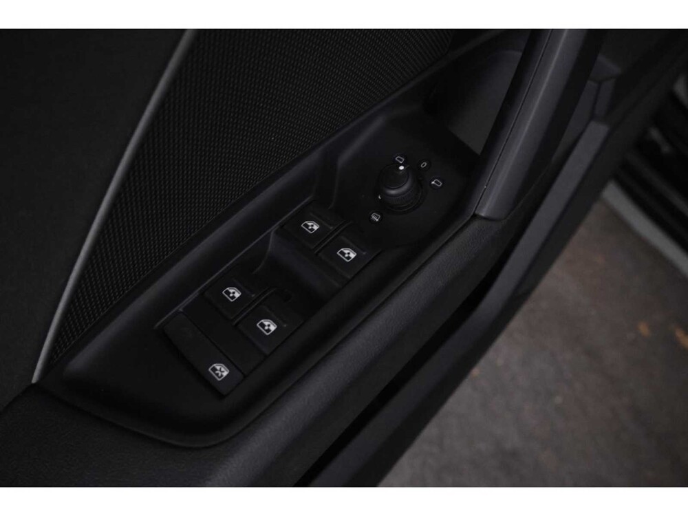 Audi A3 Sportback 30 S edition TFSI 122pk 2022, JLR-80-R