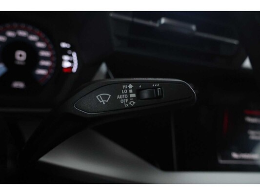 Audi A3 Sportback 30 S edition TFSI 122pk 2022, JLR-80-R