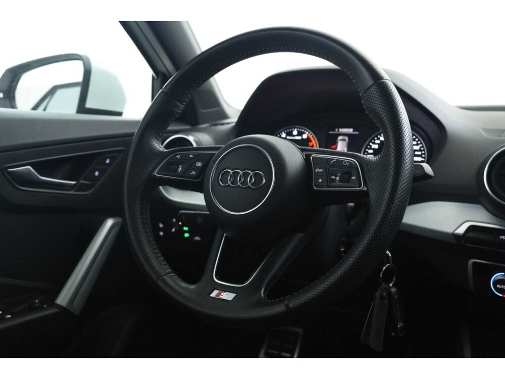 Audi Q2 30 Sport TFSI 116pk 2019 (Origineel-NL), XH-697-T