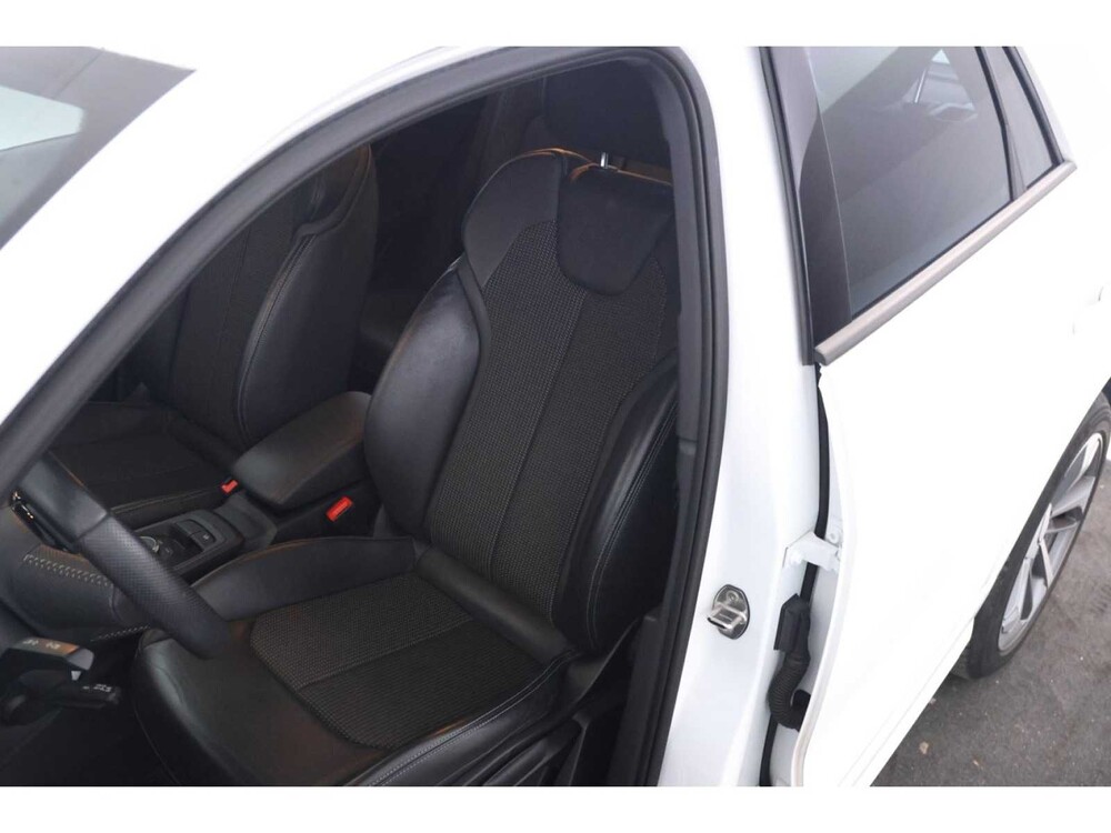 Audi Q2 30 Sport TFSI 116pk 2019 (Origineel-NL), XH-697-T