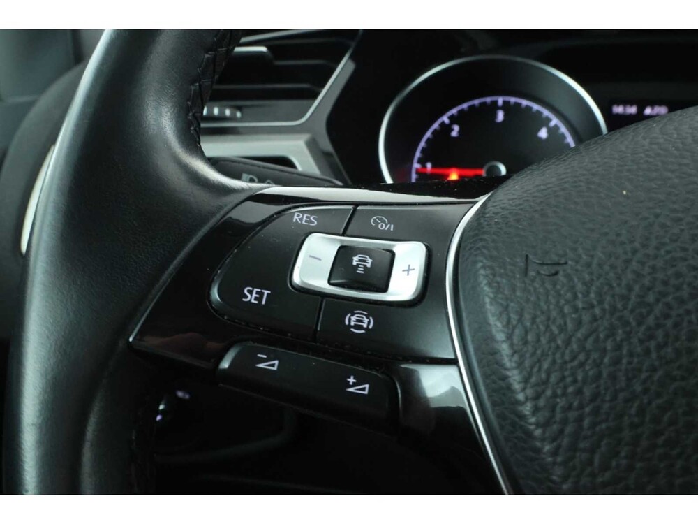Volkswagen Touran Comfortline 2.0 TDI 150pk 2021, KFV-52-V