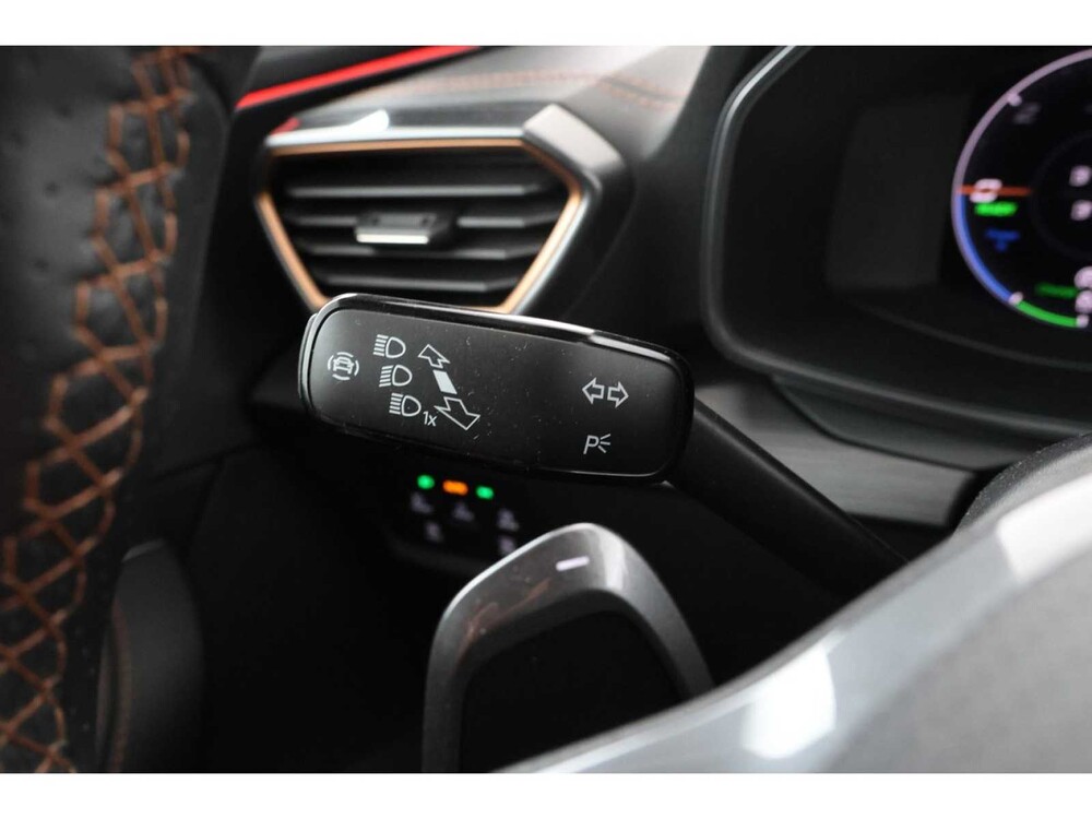 CUPRA Formentor E-Hybrid VZ Copper Edition 1.4 258pk 2021, HSX-09-D