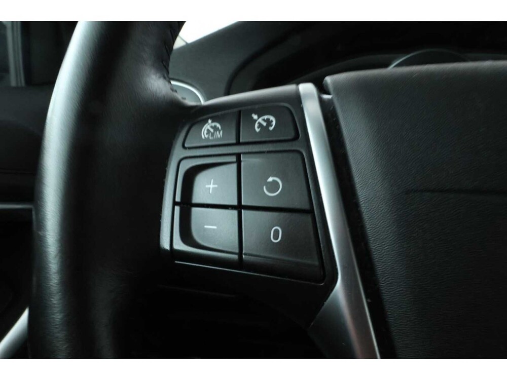 Volvo V40 T3 Nordic 2.0 154pk 2017 (Origineel-NL), NN-269-X