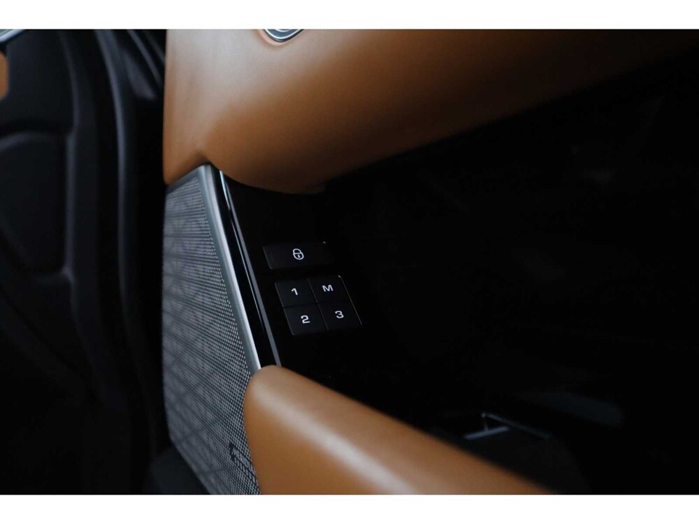 Land Rover Range Rover Velar R-Dynamic 3.0 SDV6 AWD 300pk 2018, R-424-RX