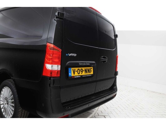 Mercedes-Benz - 2025 - eVito - eVito 112 L2 60kWh - Passenger car