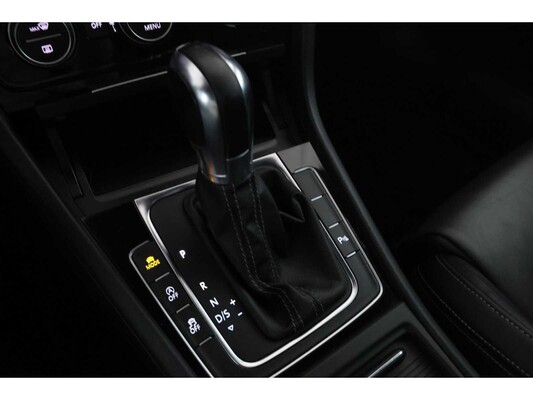 Volkswagen Golf R 4Motion 2.0 TSI 300pk 2014, S-411-FZ