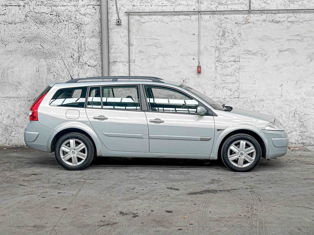 Renault Mégane Grand Tour 2.0-16V Dynam.Luxe 135pk 2005, 99-RV-ZB