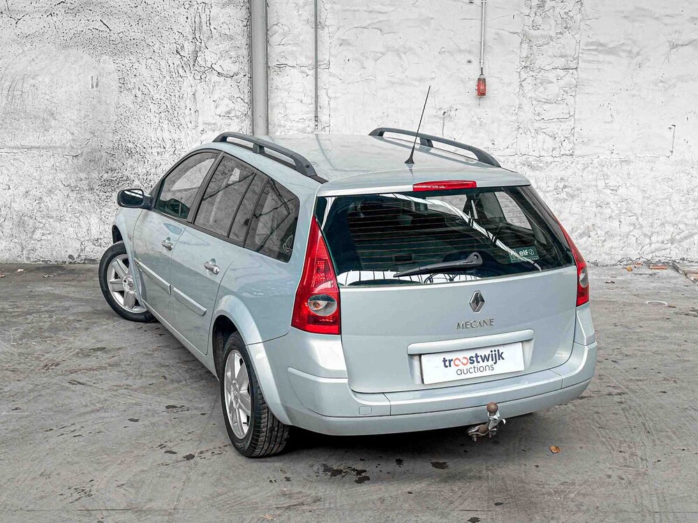 Renault Mégane Grand Tour 2.0-16V Dynam.Luxe 135pk 2005, 99-RV-ZB